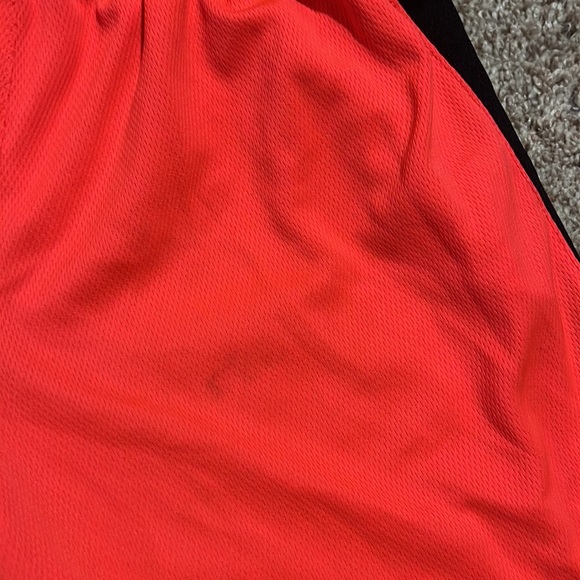 PLAY CLOTHES bundle - 2 pairs of Old Navy active shorts - Picture 9 of 9